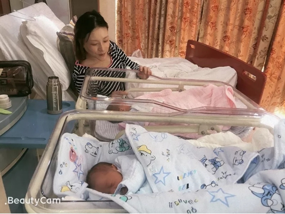 真愛婦產迎來雙胞胎公主，勇敢寶媽為愛堅持順產
