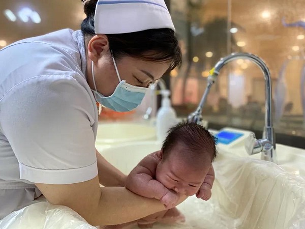 媽媽“雙線”戰疫，女兒報考醫學專業被錄取