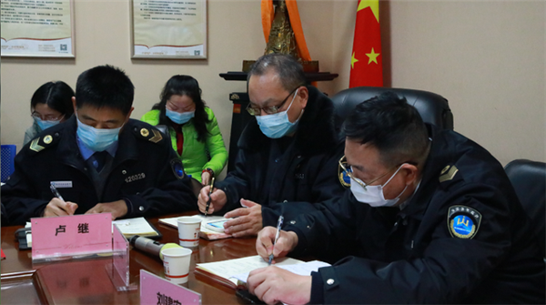 武漢市衛生計生執法督察總隊第三黨支部聯合武漢仁愛醫院黨支部開展主題黨日活動 !