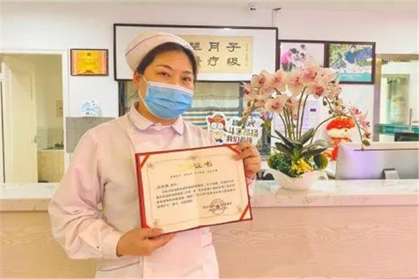 武漢真愛婦產醫院孫木英獲選年度＂洪山好人＂